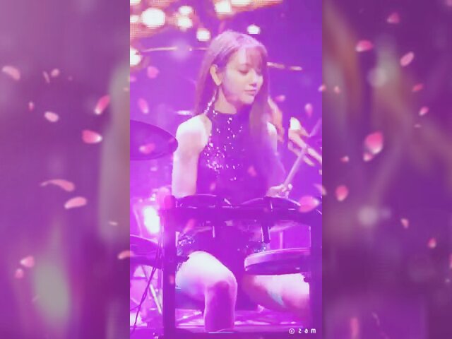 #美女MV#打鼓美女快来围观我的精彩.毁容首相册来自变图片